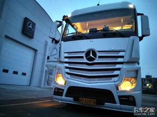 国产奔驰重卡开工视频,全新重卡助力物流运输升级-第1张图片-h黄动漫视频在线观看网站