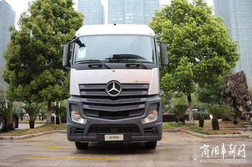 国产奔驰重卡开工视频,全新重卡助力物流运输升级-第3张图片-h黄动漫视频在线观看网站